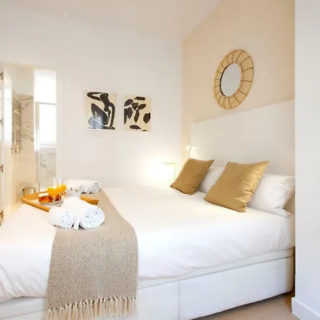 Apartment Principe Letras By Madflats Collection