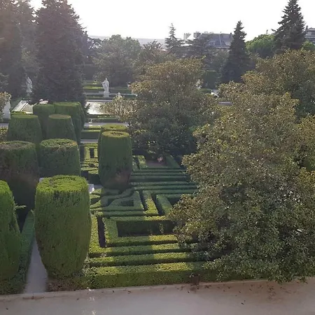 Loyola *