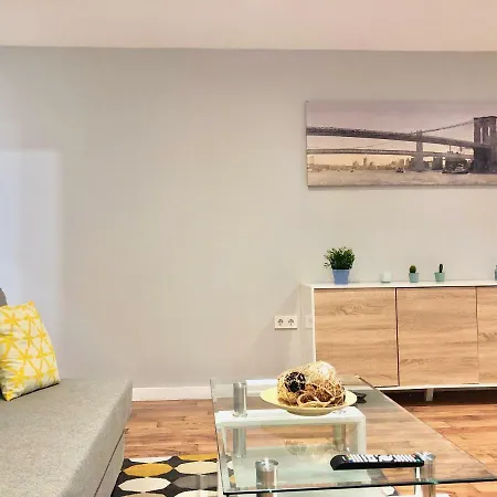 Apartamento Venancio 2 - Nuevo, A/a, Wifi, Encanto, Bien Comunicado Madrid