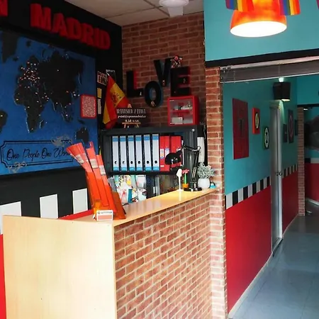Gran Via Open Hostel *