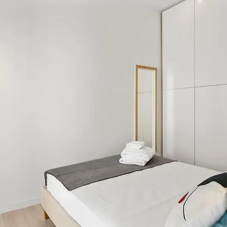 Apartment Modern 1 Bedroom Near Lavapies Madrid