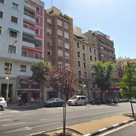 Centro De A Un Paso En Esta Casa De Lujo