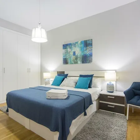 Royal Gran Vía. Apartamento *