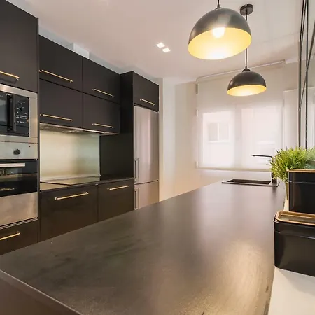 Comfort & Style In Madrid!!! 3bd 2bth+terrace *