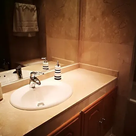 Torr Av America - Lopez De Hoyos - Chamartin Apartment *