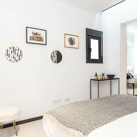 Apartment Waou Malasana Es Mia - Corta Duracion *