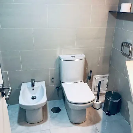 Pisos Con Piscina De Temporada Corta *