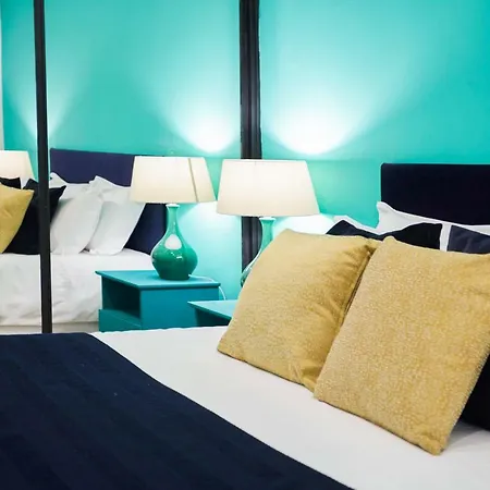 Santa Ana Sol Boutique Madrid