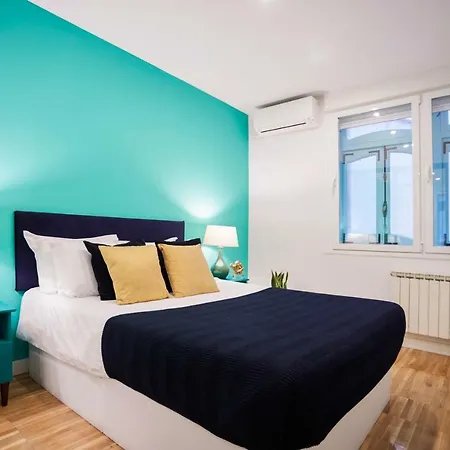 Santa Ana Sol Boutique Apartment Madrid