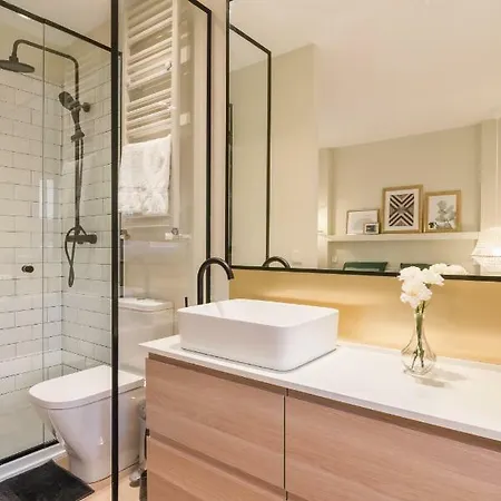 Apartment Comfort & Style In Madrid!!! 3bd 2bth+terrace
