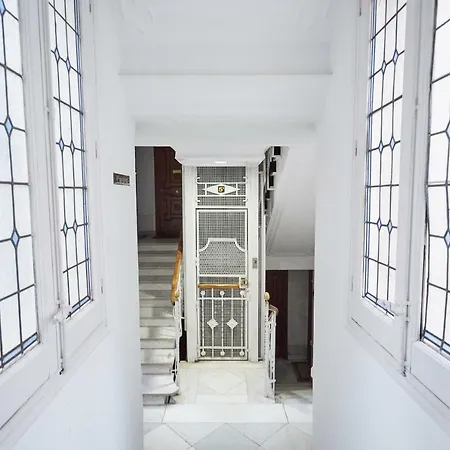 Apartment Leeways Iii In Alcala 99