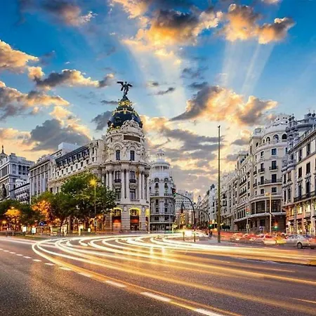Bright Flat Plaza De Espana - Gran Via Apartment Madrid