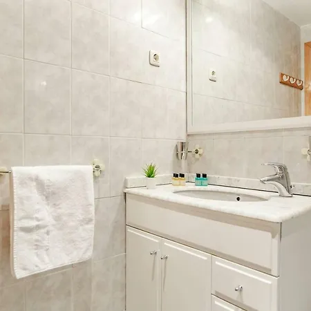 Bright Flat Parking/wanda Metropolitano/ Airport *