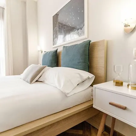 Bright Flat Parking/wanda Metropolitano/ Airport Apartment *