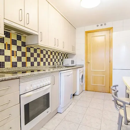 Bright Flat Parking/wanda Metropolitano/ Airport Apartment