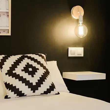 Charming Puerta De Toledo Iv Apartment *