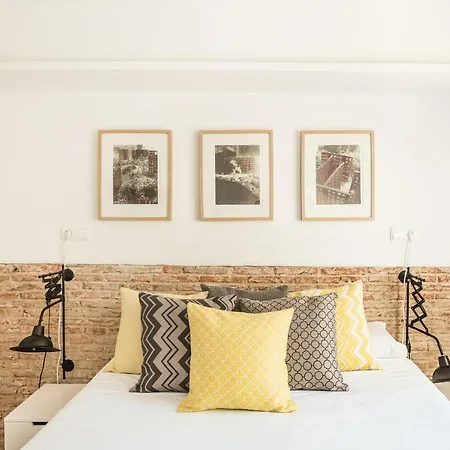 Bnbholder Golden Triangle Of Art Centre Apartment