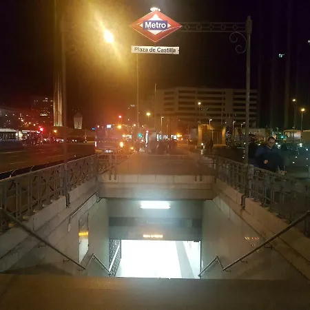 Bonito Apto Cinco Torres Plaza Castilla *