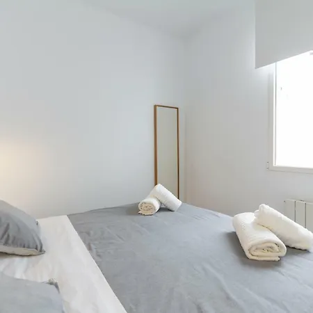Apartment Urbantec Realty - Atocha Y Museos *