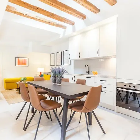 Friendly Patio Apartment