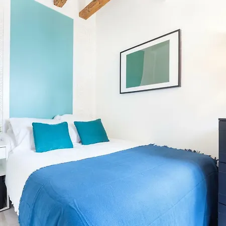 Friendly Patio Apartment Madrid