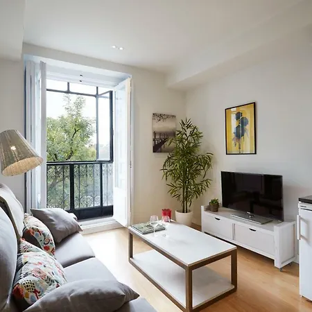 Apartment Leeways Iii In Alcala 99