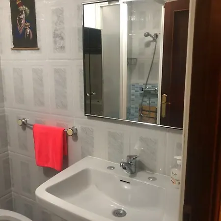 Al Lado Calle Alcala Apartment *