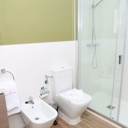 Aparthotel New Point Opera 3*