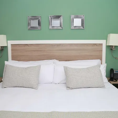 Aparthotel New Point Opera Madrid