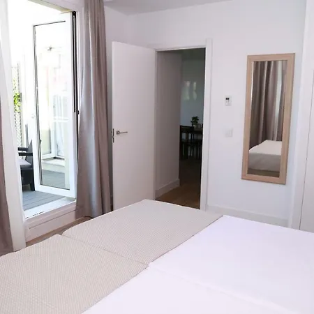 New Point Opera Aparthotel