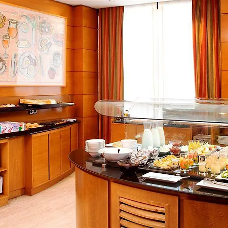 Hotel Nh Prisma 4*