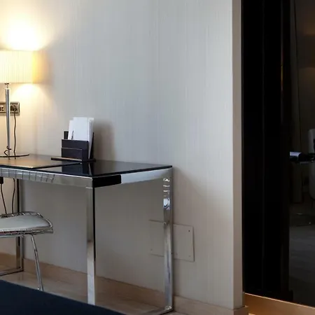 Maydrit Airport Hotel 4*