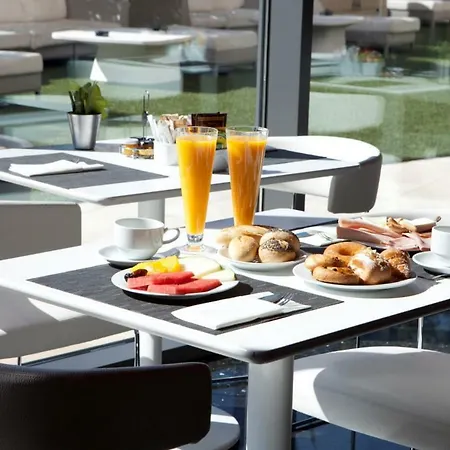 Maydrit Airport Hotel 4*