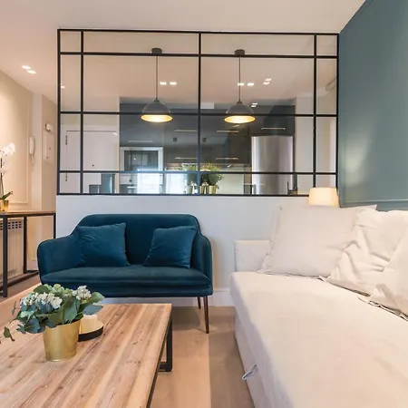 Comfort & Style In Madrid!!! 3bd 2bth+terrace Apartment *