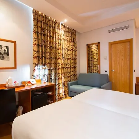 Petit Palace Preciados 3*