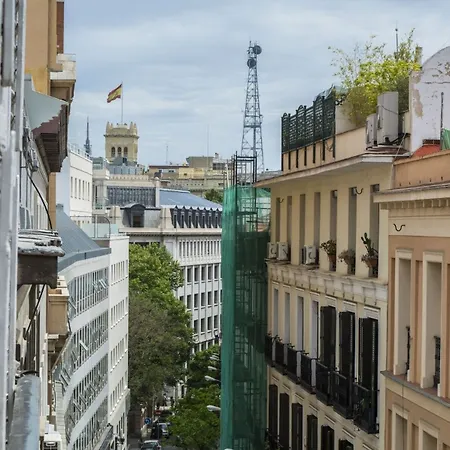 Plaza De Cibeles Apartment