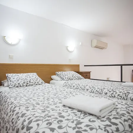 Apartment Fuencarral 50 *