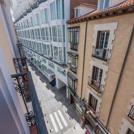 - Barrio De Letras Apartment *