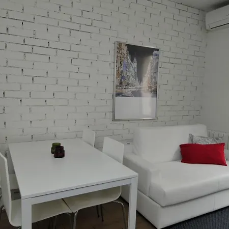 Fuencarral Suites Apartamento