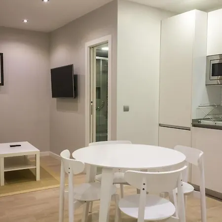 Arenal Preciados Apartamento