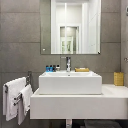 Apartamento Arenal Preciados
