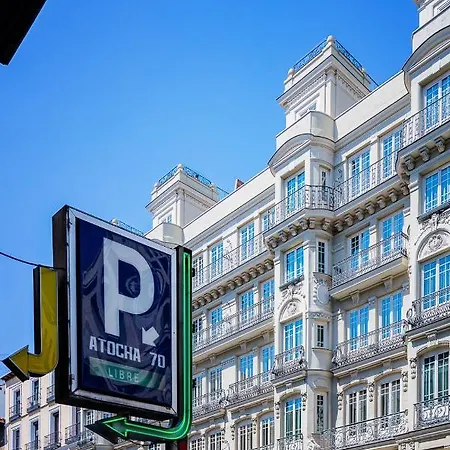 Exclusive Quietness In The Heart Of With Public Parking, Breakfast, 2 Bathrooms * Madrid