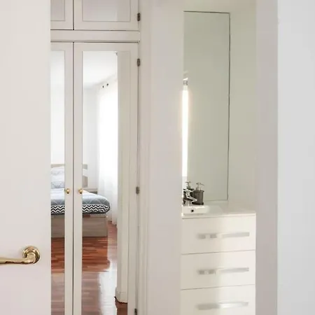 Atico Con Vistas A La Puerta De Alcala Apartment *
