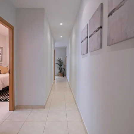 Apartment For You La Latina Ecm18 *