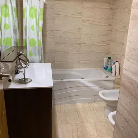 Apartment Apartamento Nuevo Cerca Del Autobus Y Metro Con Piscina *