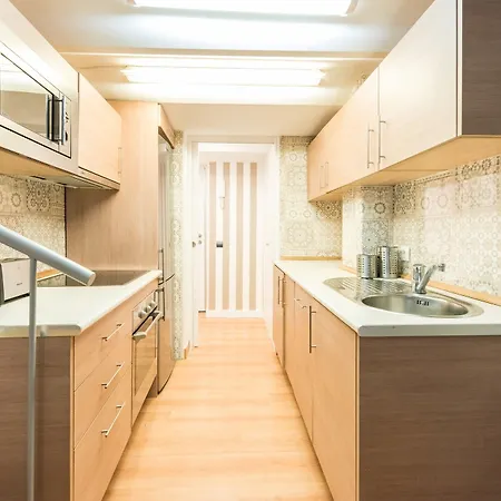 Apartment Teatro Calderon Center
