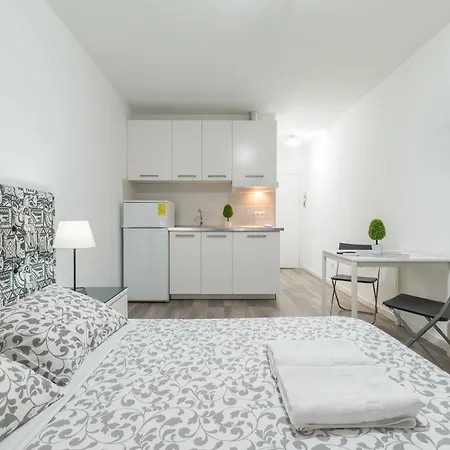 Arguellesapartaments Apartment Madrid
