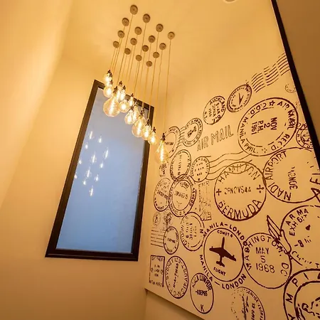 Hostel Petit La Latina (adults Only) *