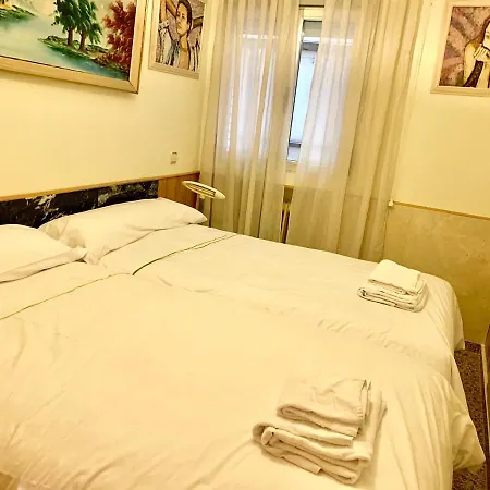 Apartment Torr Av America - Lopez De Hoyos - Chamartin Madrid