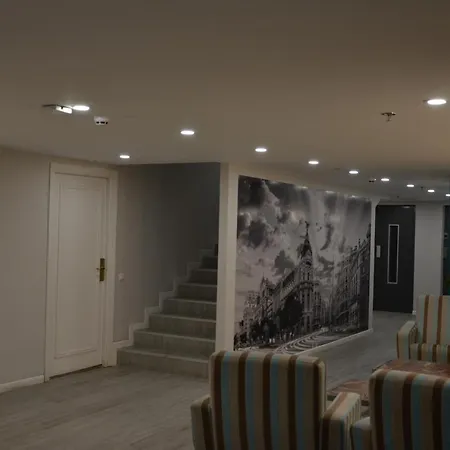 Boutique Urban Genova Aparthotel 2*